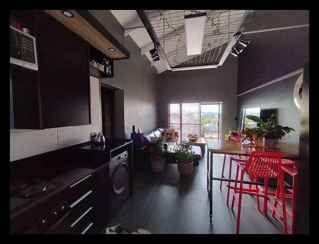 2 BEDROOM APARTMENT FOR SALE IN GREENSTONE HILL